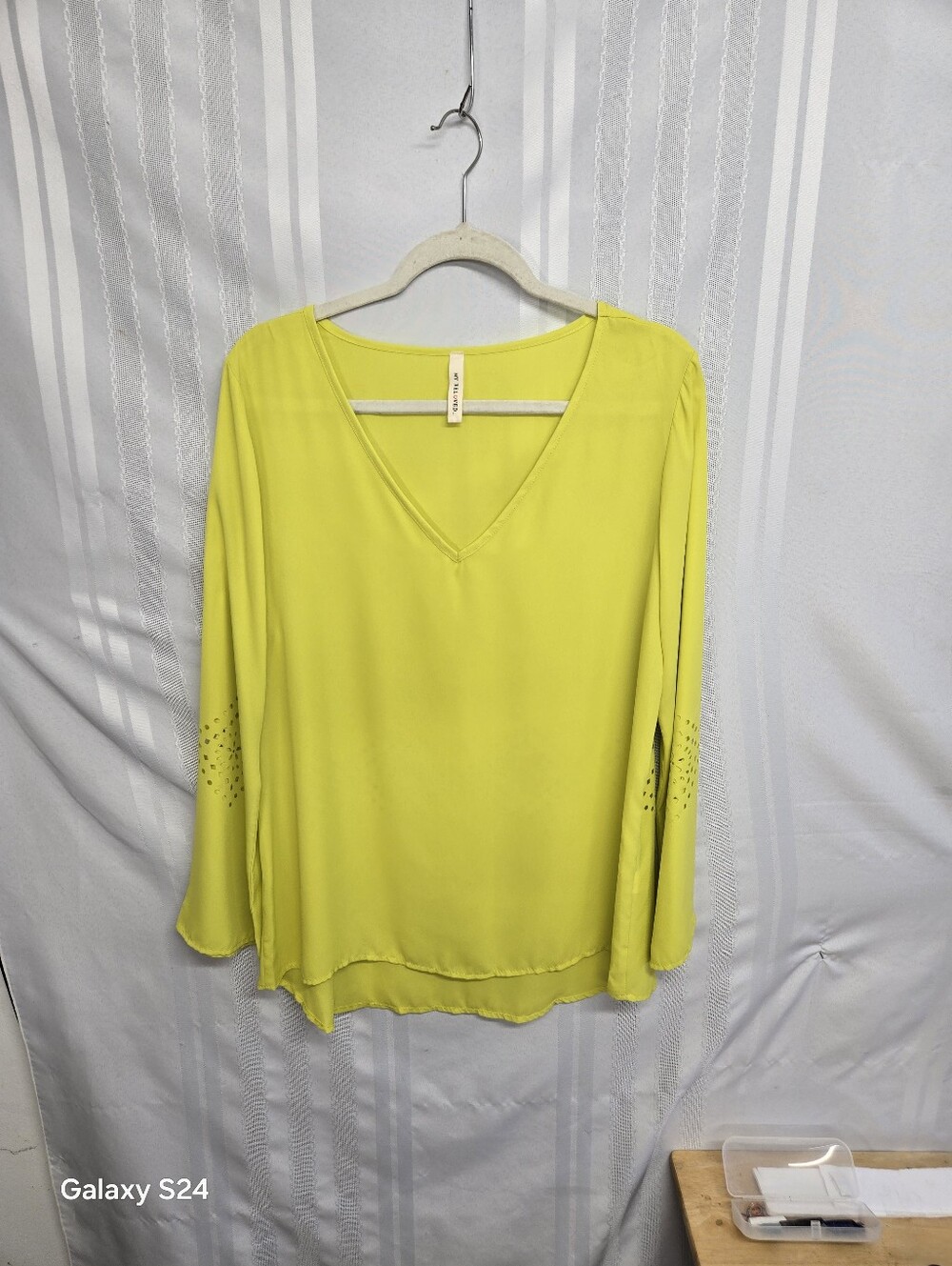 MY BELOVED WOMEN'S YELLOW BELL-LONGSLEEVE TOP LARGE